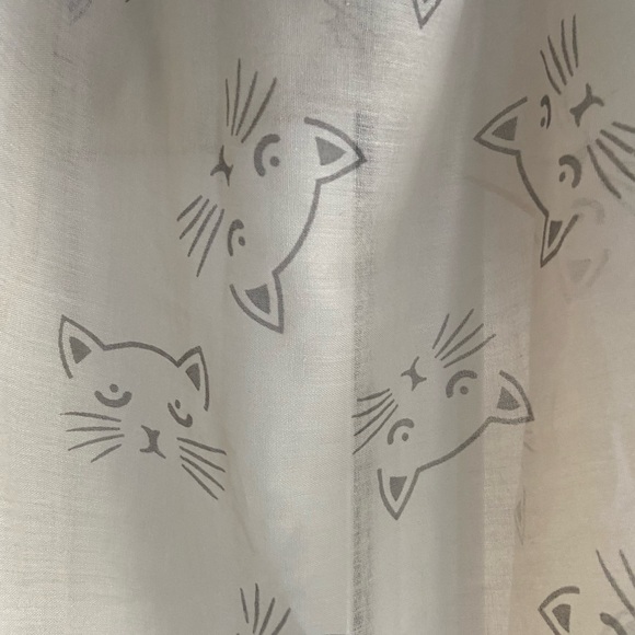 CAT BUNDLE includes:
Cat sign 
Cute sheer cat scarf. 😺
Cat leases
Cat bandanas 5 - Picture 6 of 15